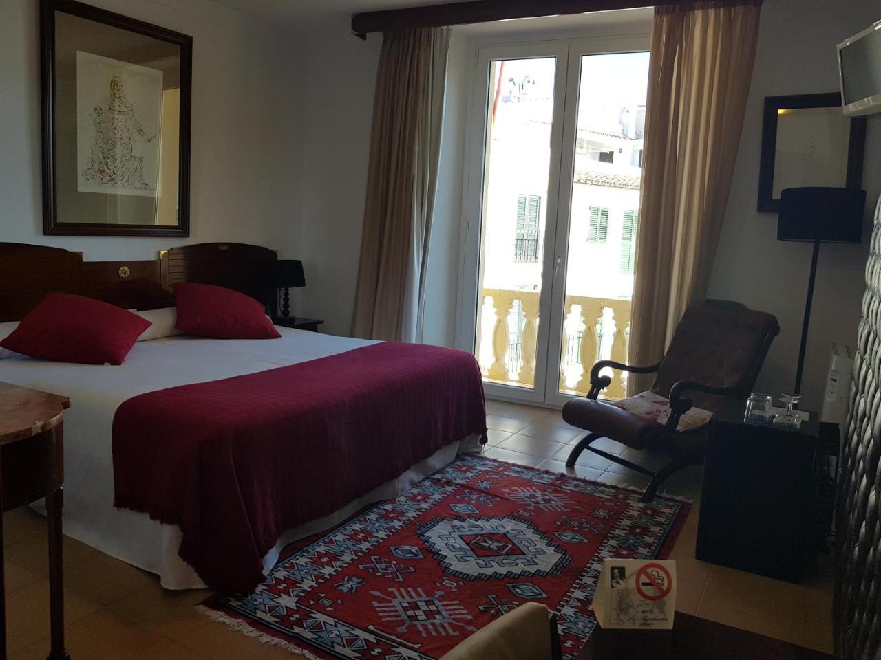 La Residencia 2*